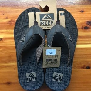 REEF Men’s Sandals!